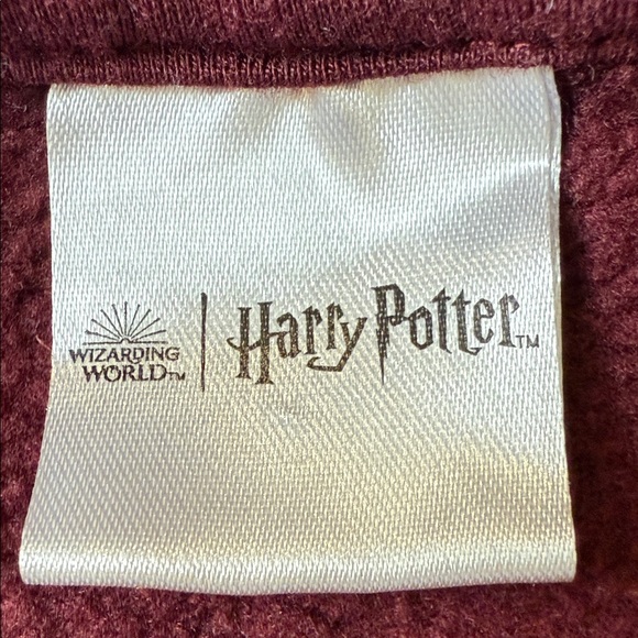 Harry Potter Hogwarts Gryffindor Pullover Hoodie Maroon Gray Sleeves Men's Sz L - Picture 11 of 12